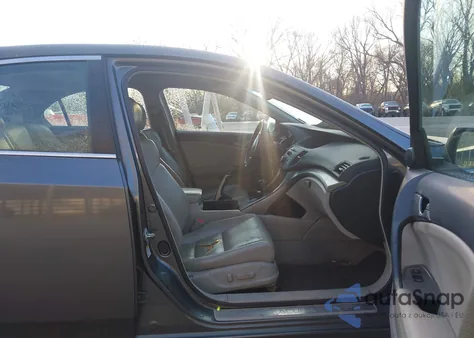 2010 Acura Tsx 2.4 from USA, damaged, VIN JH4CU2F6XAC037001